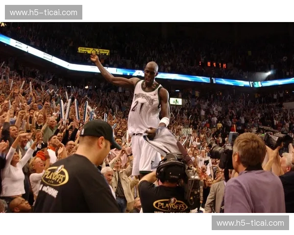 旧时代的余晖与新王权的咆哮：当金州勇士撞上明尼苏达群狼