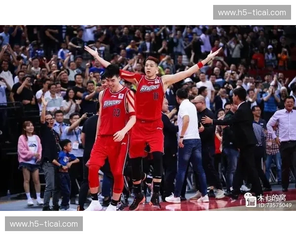 宿敌重燃！CBA东莞德比，广东宏远与深圳新世纪的恩怨情仇